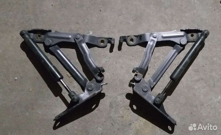 Петли багажника мазда 3 bk седан