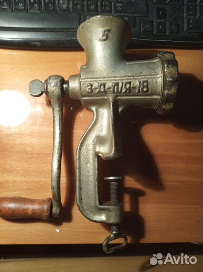 Мясорубка завод № 5 старинная антикварная чугун