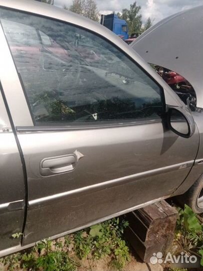 Дверь передняя Opel Vectra B 1997