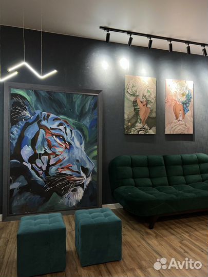 Картина акрилом на холсте 195х137