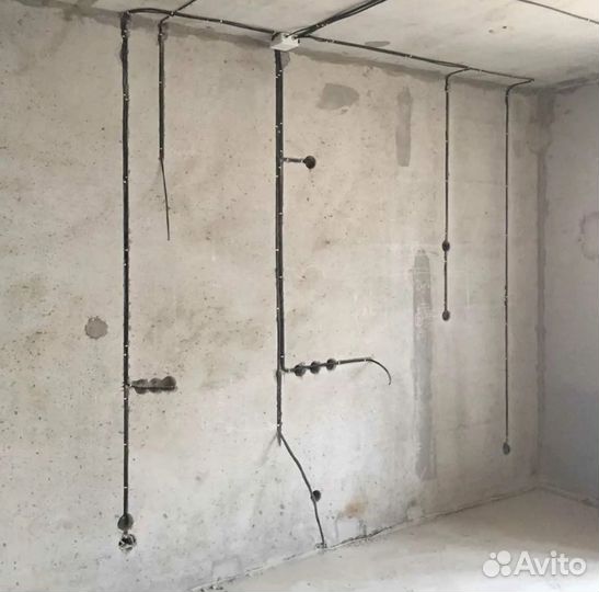 Штробление стен под проводку