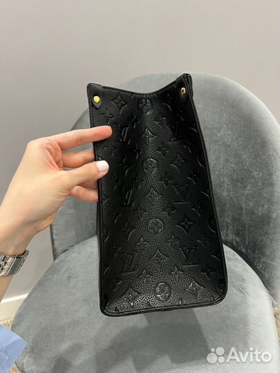 Сумка Louis Vuitton OnTheGo