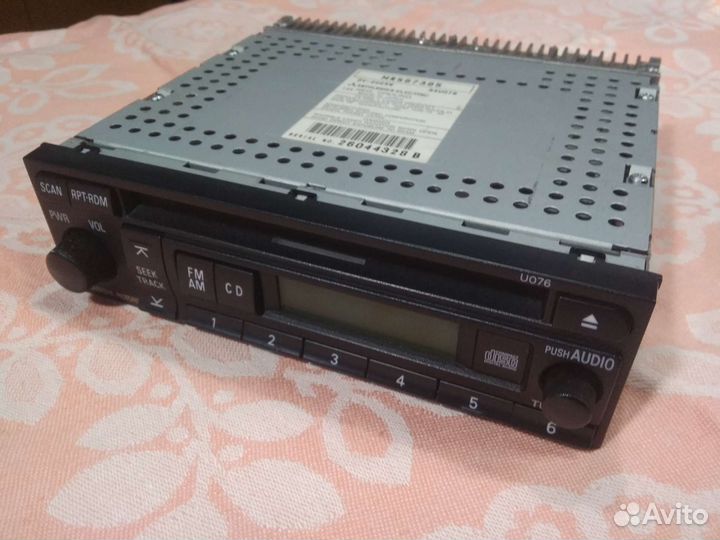 CD проигрыватель Mitsubishi