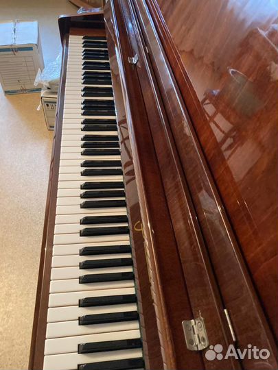 Продаю пианино