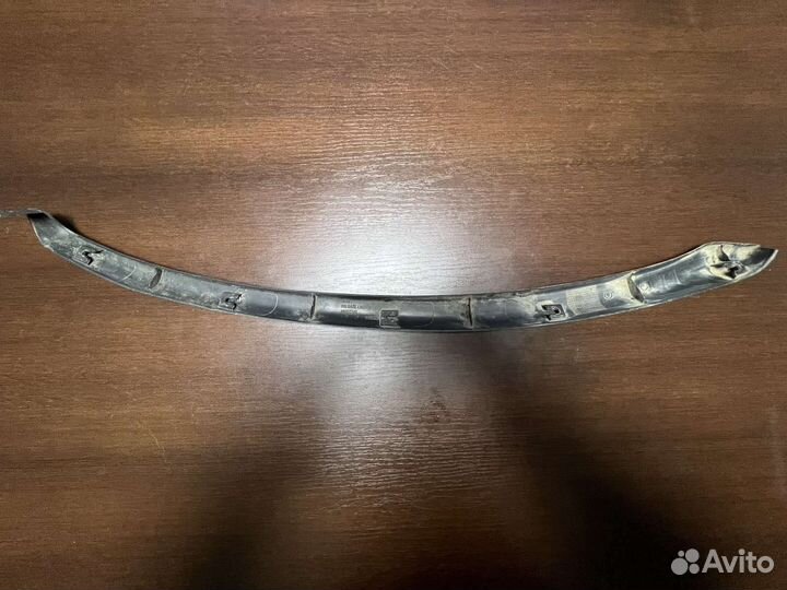 Молдинги Mitsubishi L200 MN 167916 и MN 167915