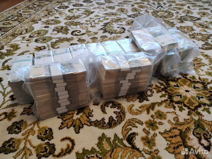 Купюры 1997 года пятерки и десятки