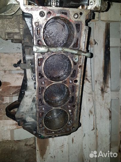 Шорт-блок двигателя 2,0 для MB C 200 W202