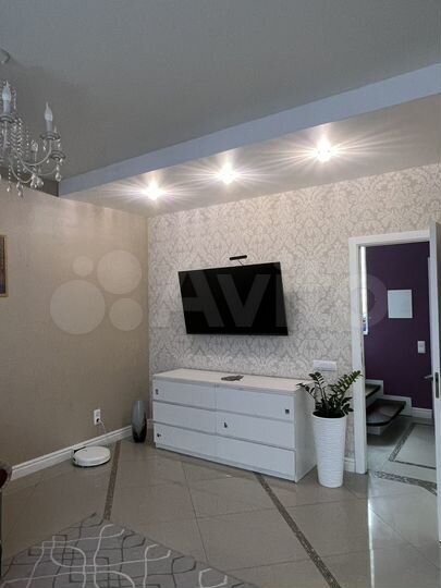 3-к. квартира, 84 м², 1/2 эт.