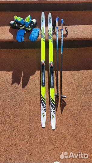 Лыжи беговые детские 140 с ботинками 33