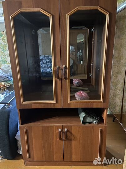 Шкаф сервант