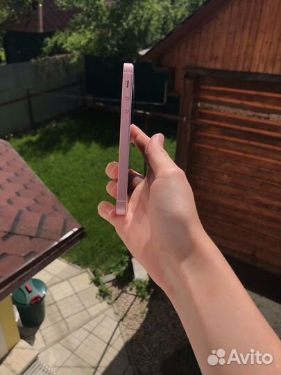 iPhone SE, 32 ГБ