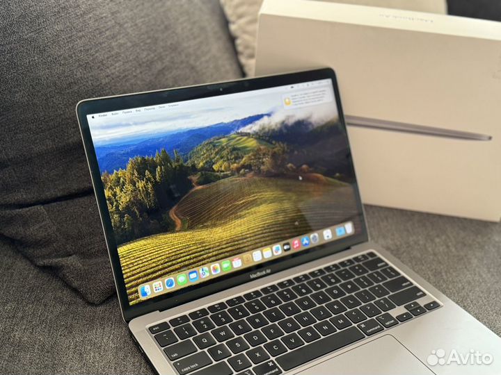 Apple MacBook air 13 2020 m1 8/512 отличный