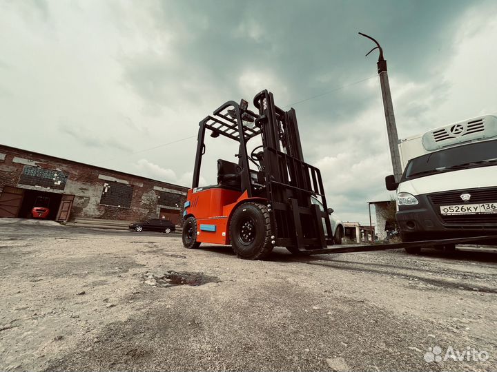 Вилочный погрузчик EP Equipment CPD18F8, 2023