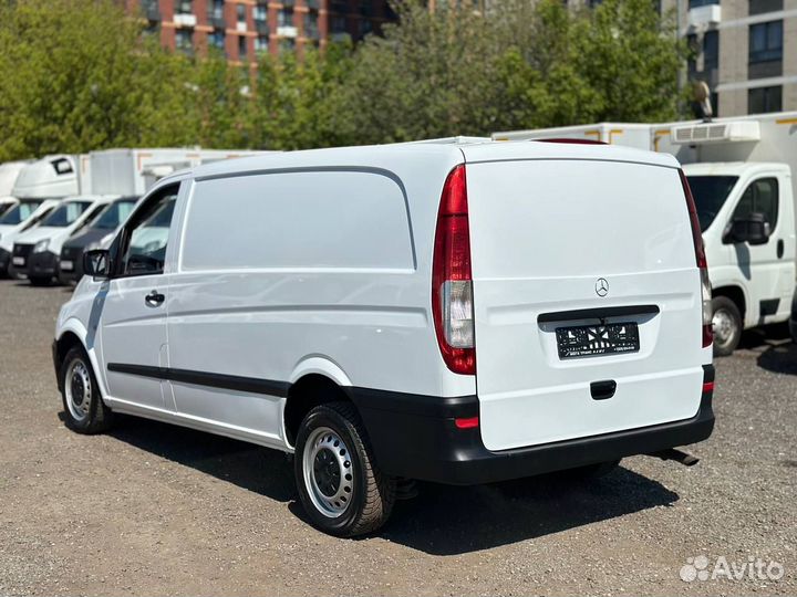 Mercedes-Benz Vito цельнометаллический, 2011