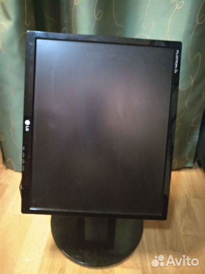 Монитор LG flatron slim