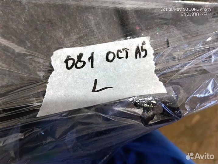 Обшивка багажника левая Skoda Octavia A5 1.8 CDA