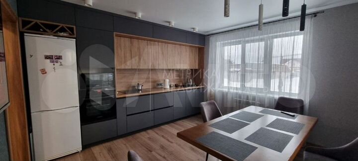 Дом 164 м² на участке 8 сот.