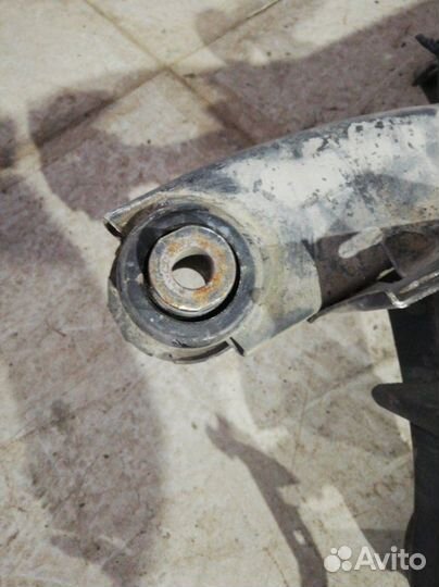 Подрамник задний Toyota Avensis T250 2.0 1AZ-FSE