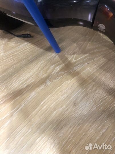 Детский столик и стульчик, плакаты