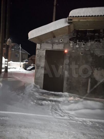 Гараж, > 30 м²