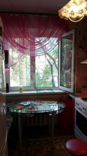 2-к. квартира, 50,2 м², 2/5 эт.