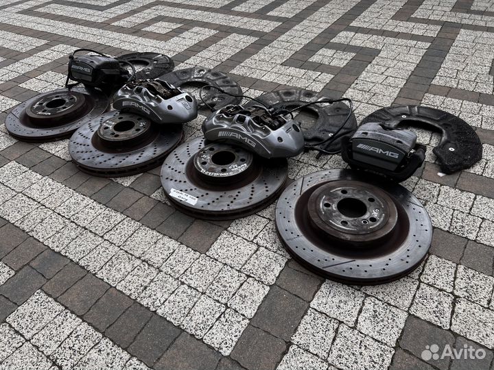 Тормозная система Brembo Mercedes W205 63 AMG