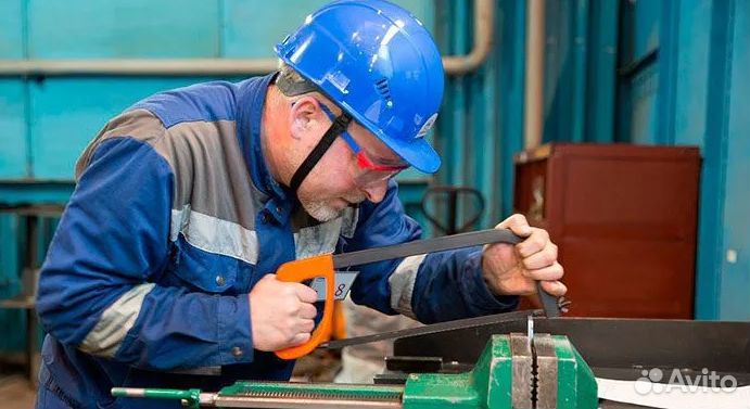 Обучение на слесаря. Официально