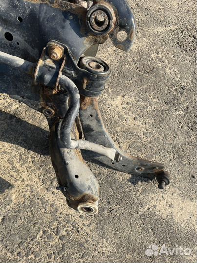 Подрамник передний Ford Focus 3