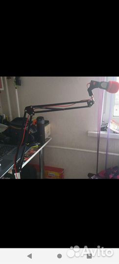 Студийный микрофон (микрофон для блогеров)