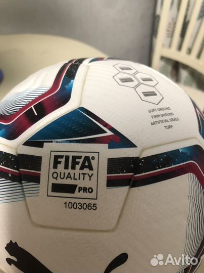 Футбольный мяч puma