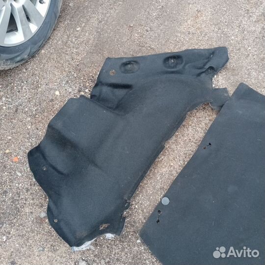 Обшивки багажника Рено Сандеро стэпвей