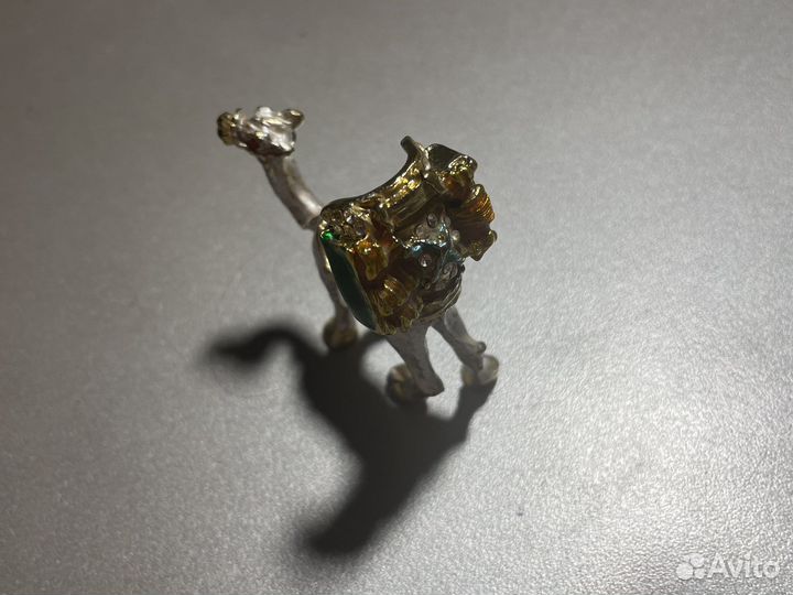 Маленькая статуэтка верблюда из Египта