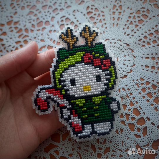 Значки, брелки