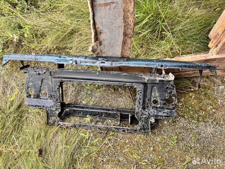 Рамка радиатора и панель рамки ваз-21099