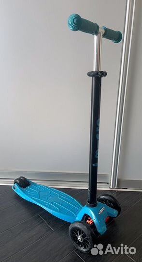 Самокат Maxi Micro