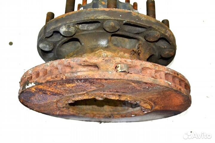 Ступица ведущего моста дисковые тормоза, левая ren