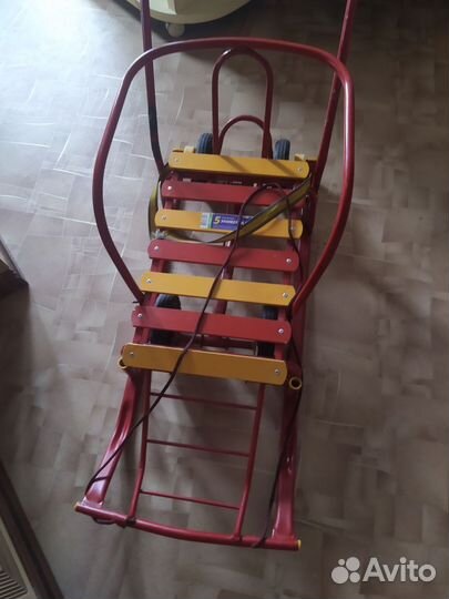 Детские санки на колесах