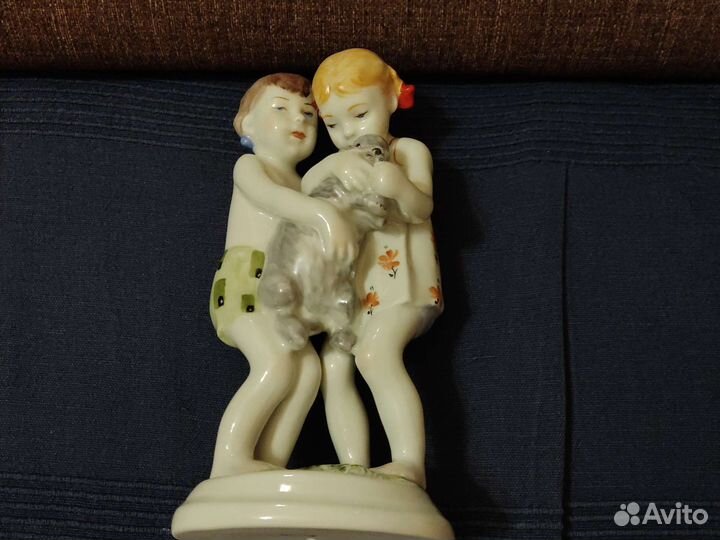 Фарфоровые статуэтки СССР лфз, Боксер, школьница