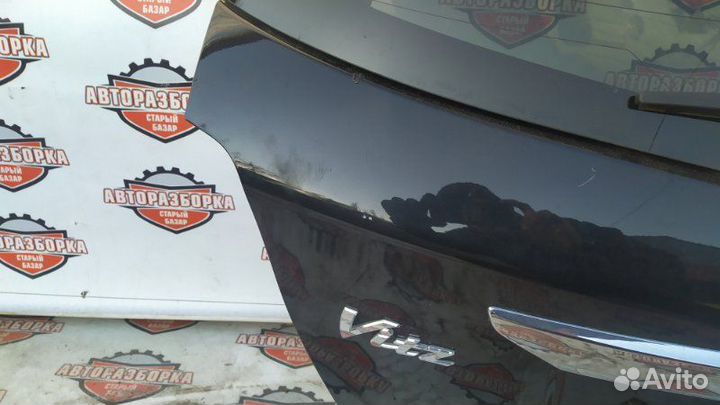 Дверь багажника задняя Toyota Vitz NSP130 1nrfe