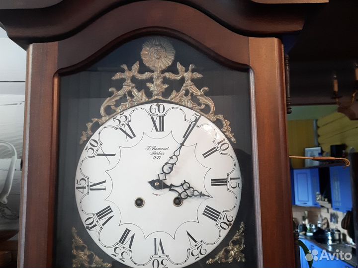 Часы напольные старинные с боем