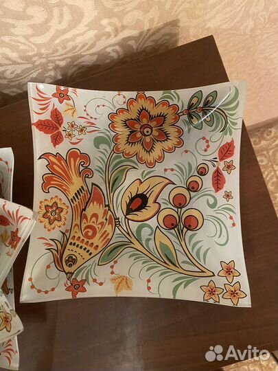 Тарелки стеклянные, поднос, подставка