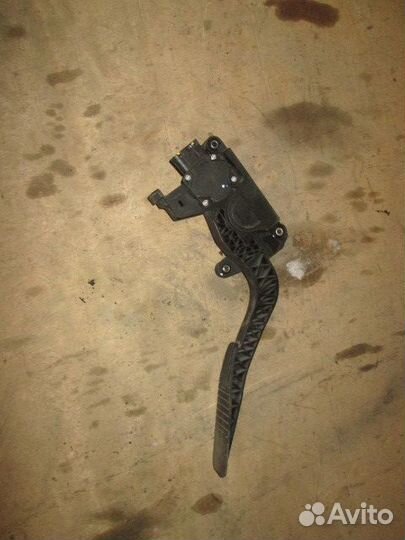 Педаль газа Opel Antara 2006-2011