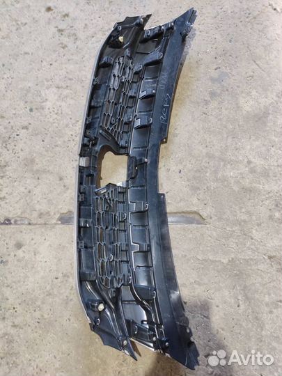 Декоративная решетка радиатора Mitsubishi Pajero S