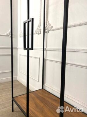 Дизайнерская вешалка