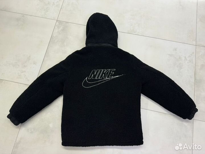 Теплая куртка найк
