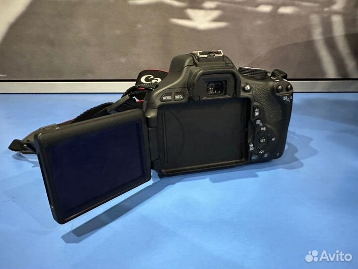 Фотоаппарат Canon eos600D kit