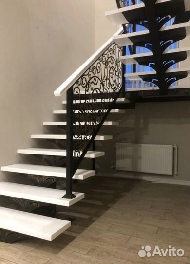 Лестничиный металлокаркас