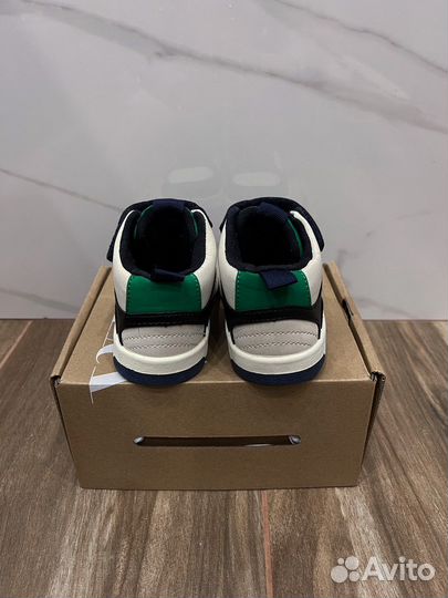 Кроссовки детские Zara 23