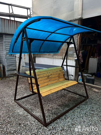 Качели уличные