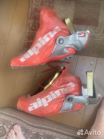 Лыжные ботинки коньковые alpina
